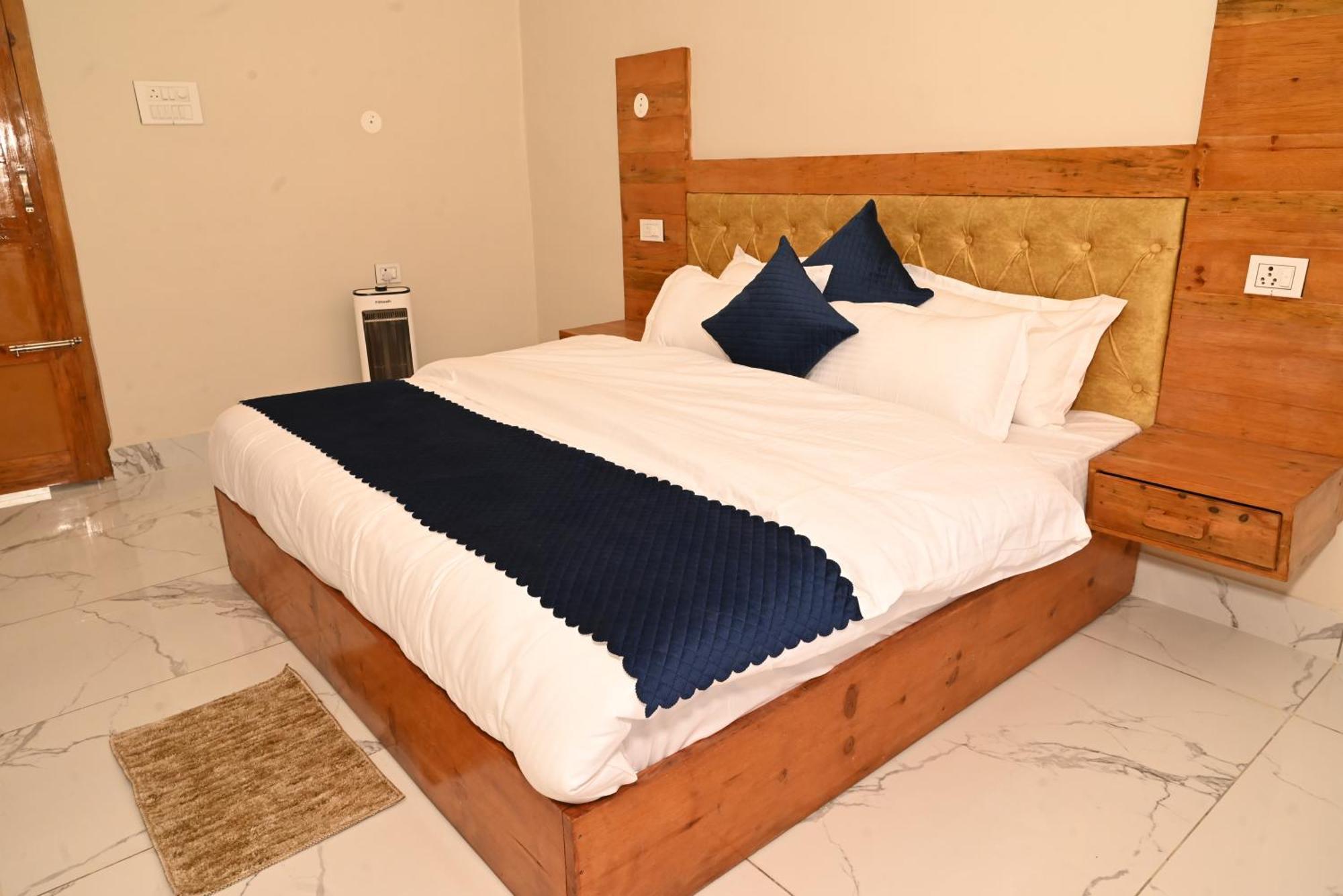 Himalayan Hill Top Resort Kanatal Εξωτερικό φωτογραφία