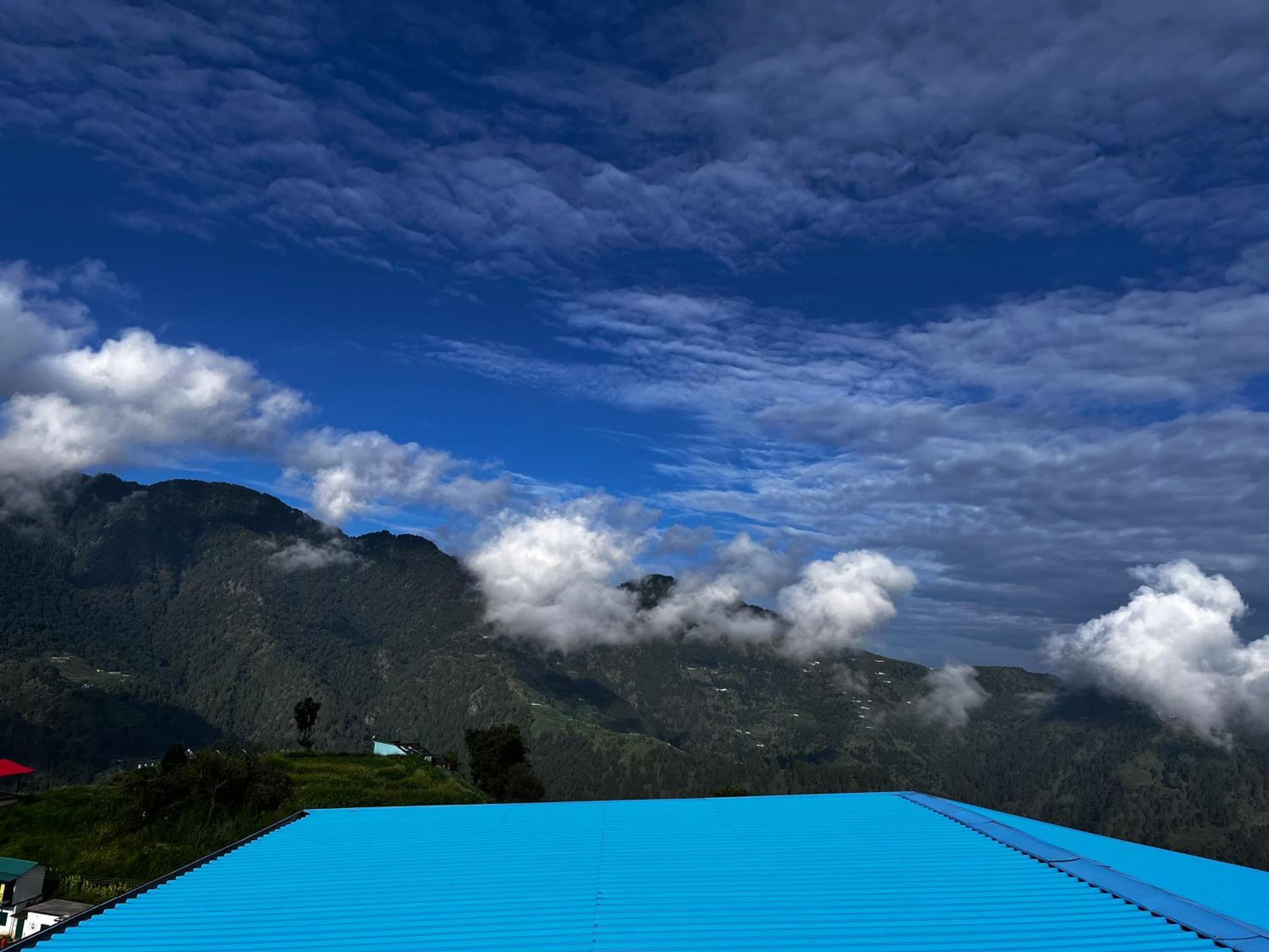 Himalayan Hill Top Resort Kanatal Εξωτερικό φωτογραφία