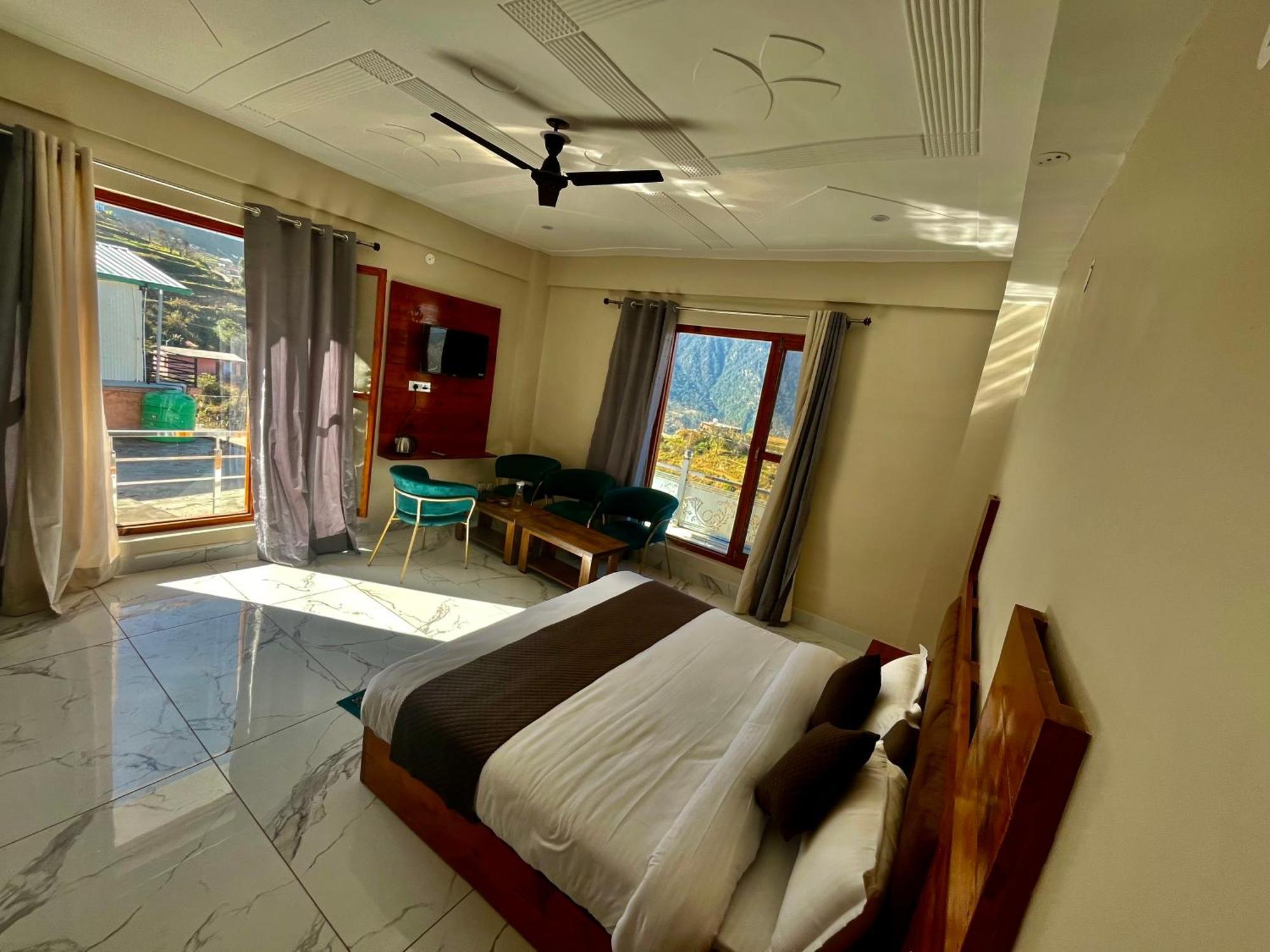 Himalayan Hill Top Resort Kanatal Εξωτερικό φωτογραφία